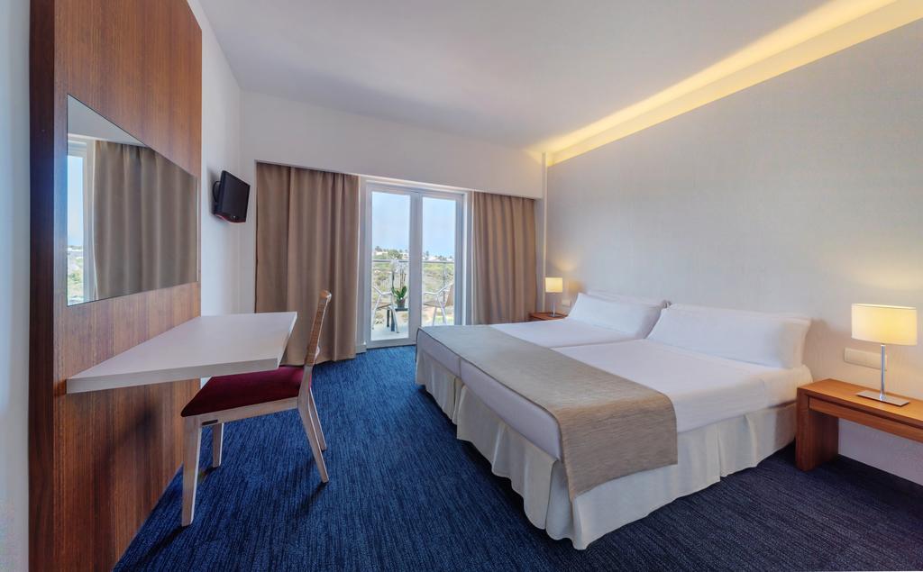 alua-illa-de-menorca-antiguo-portblue-san-luis 17084