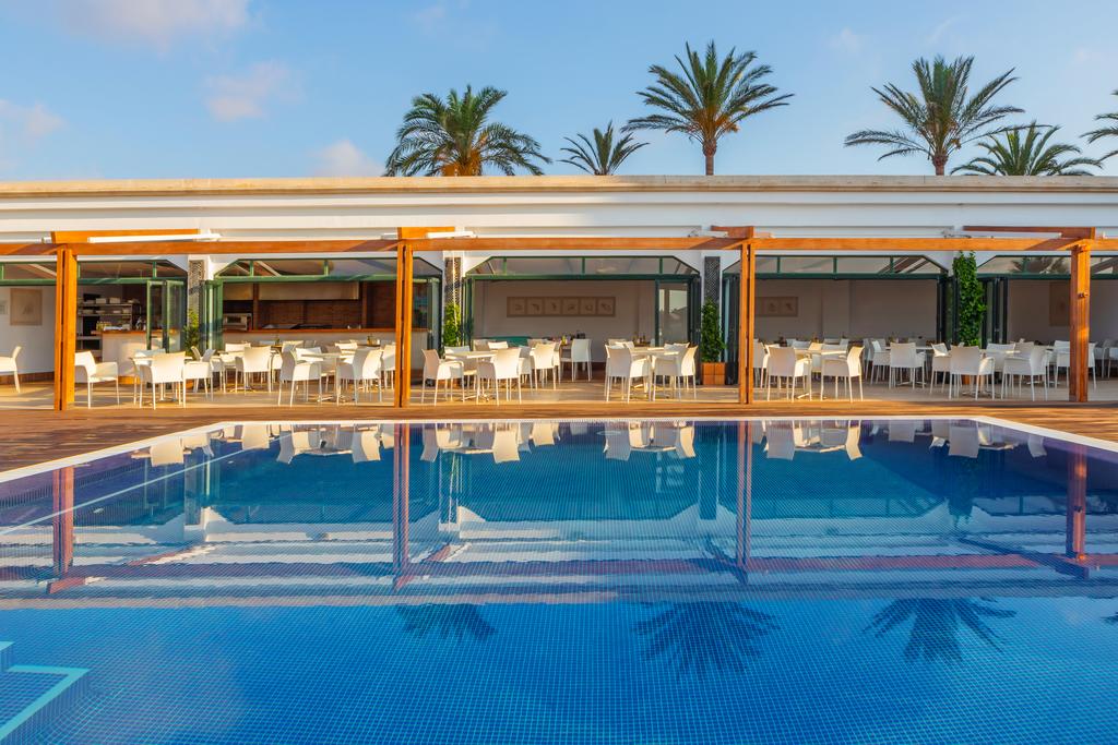 alua-illa-de-menorca-antiguo-portblue-san-luis 17094