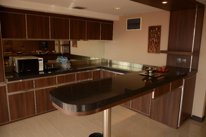 ramada-by-wyndham-bali-sunset-road-kuta 22855