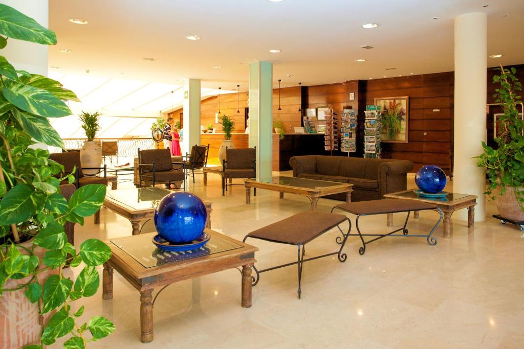 sbh-royal-monica 23037