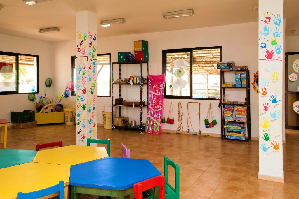 sbh-royal-monica 23042