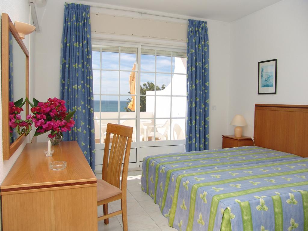 monica-isabel-beach-club-barata-hotels 23058