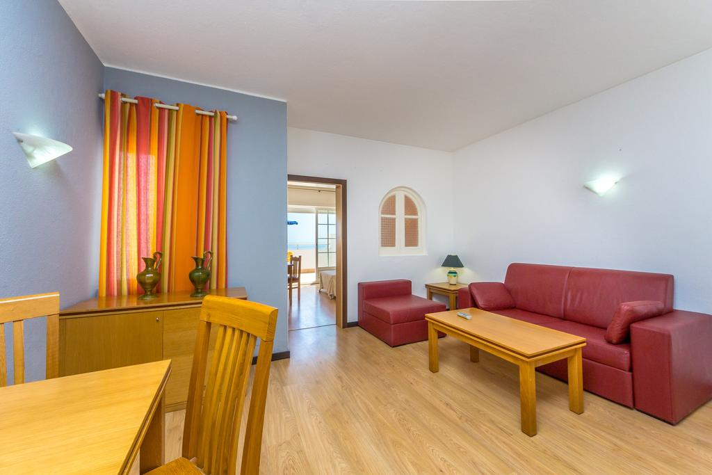 monica-isabel-beach-club-barata-hotels 23060