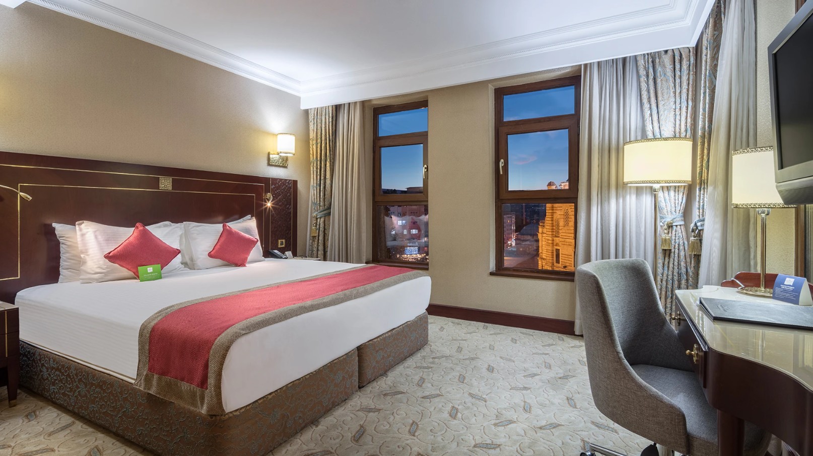 crowne-plaza-hotel 23079