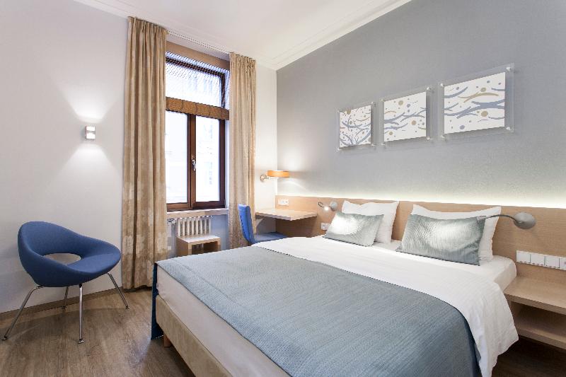 hotel-carol 23101