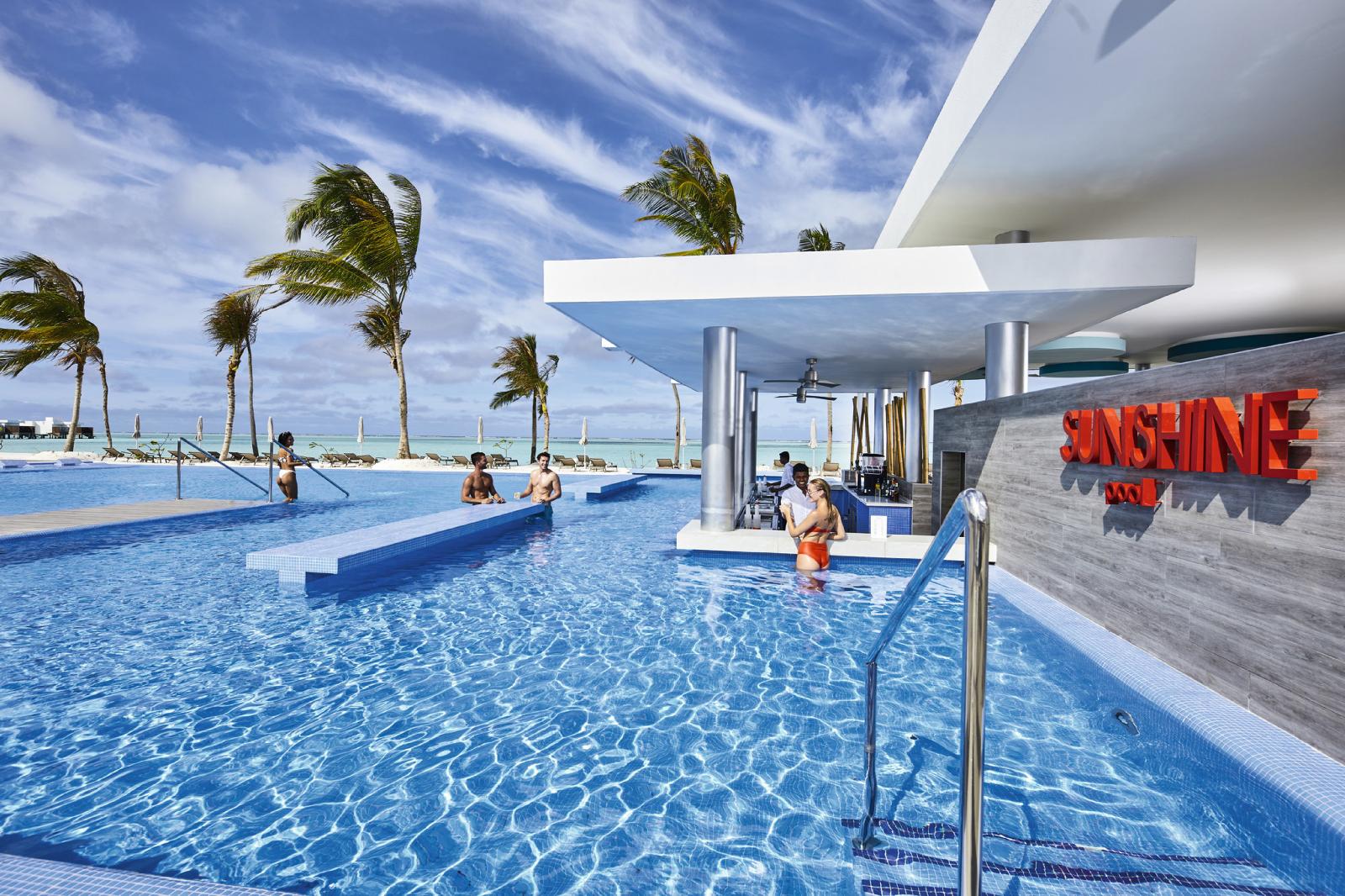 riu-atoll-hotel 23618