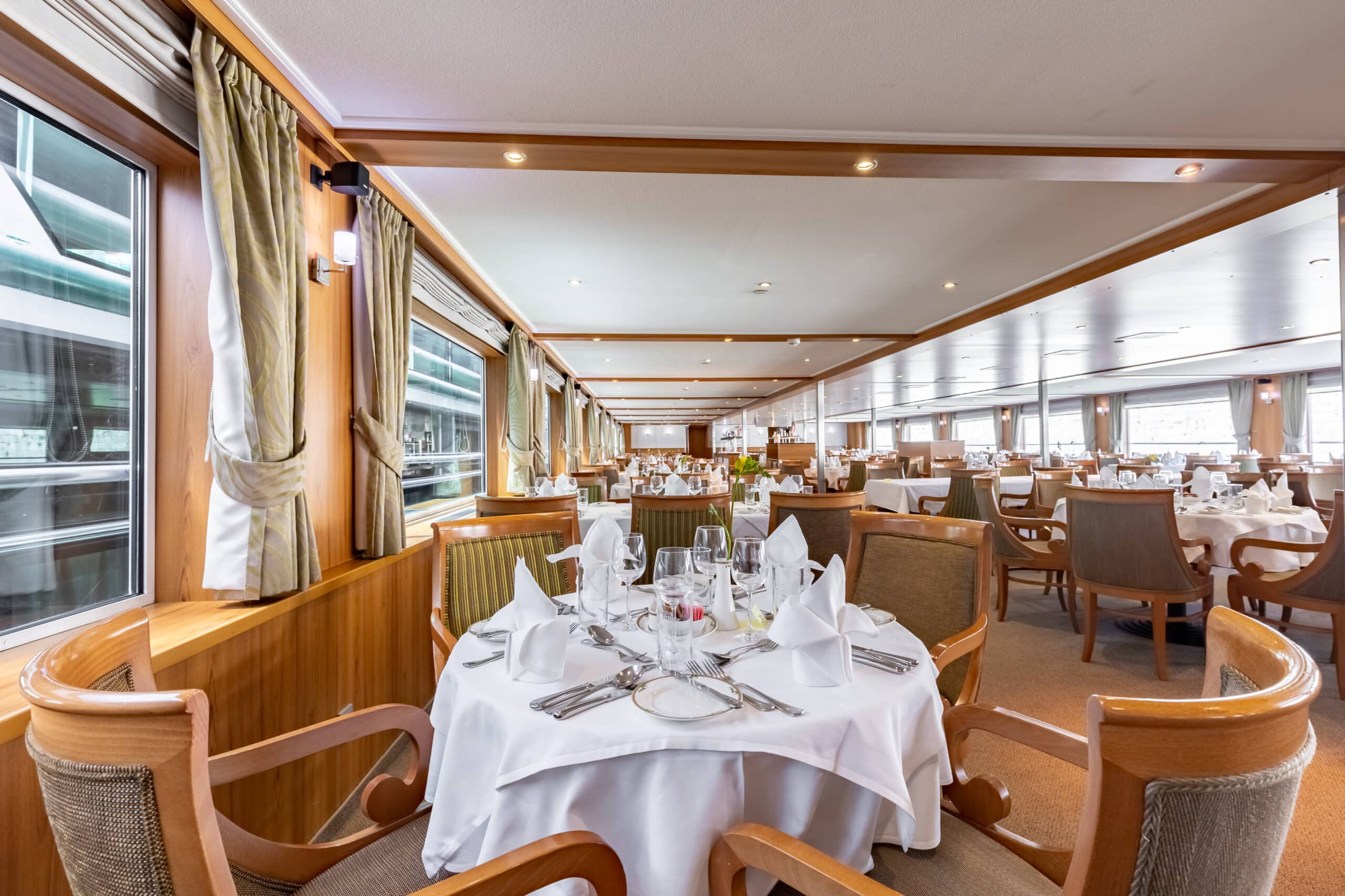 ms-monarch-baroness 26128