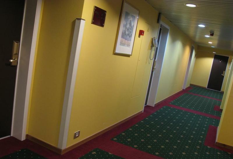 bedford-hotel-congress-centre 27000