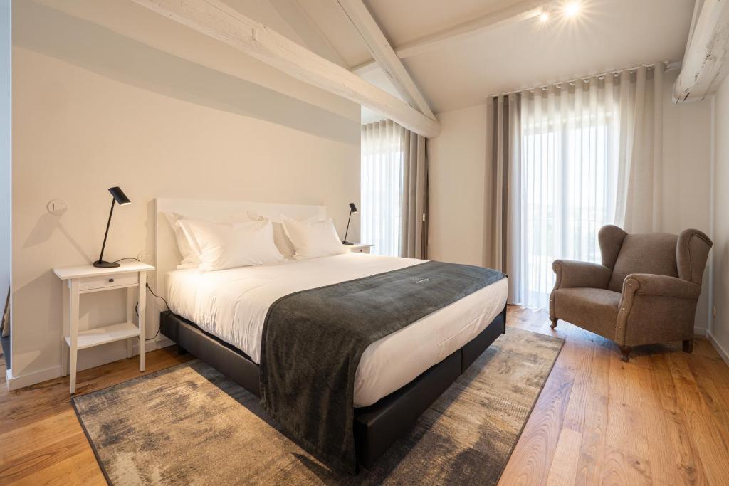 casanova-farmhouse 27156