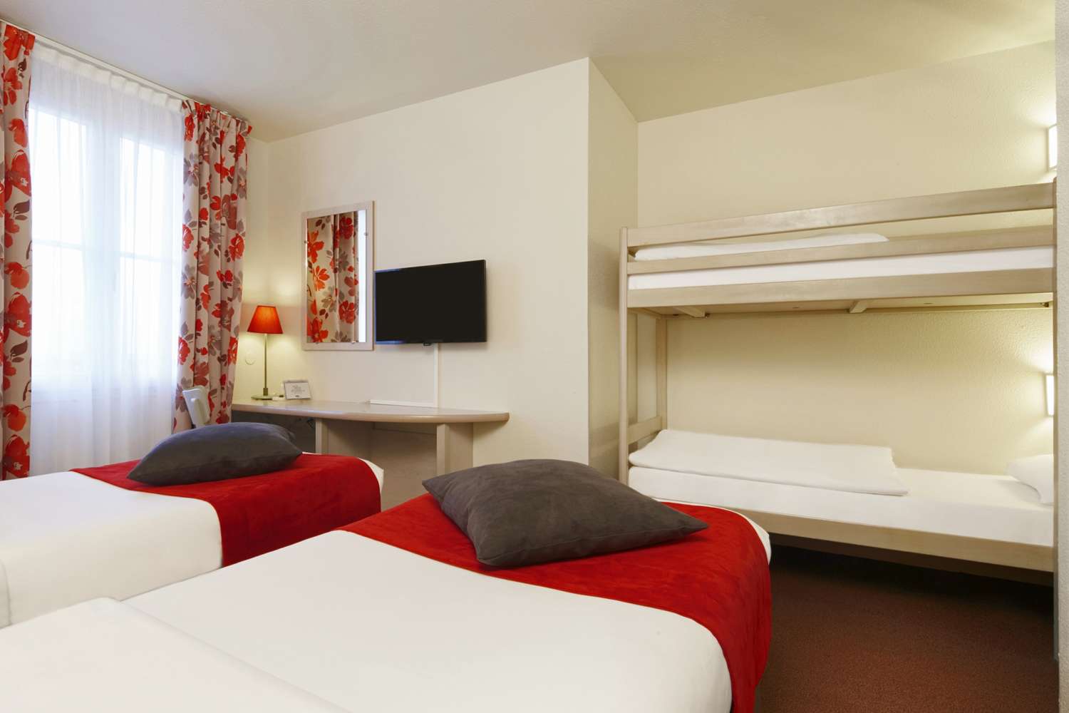 campanile-val-de-france-hotel-disneyland 9127